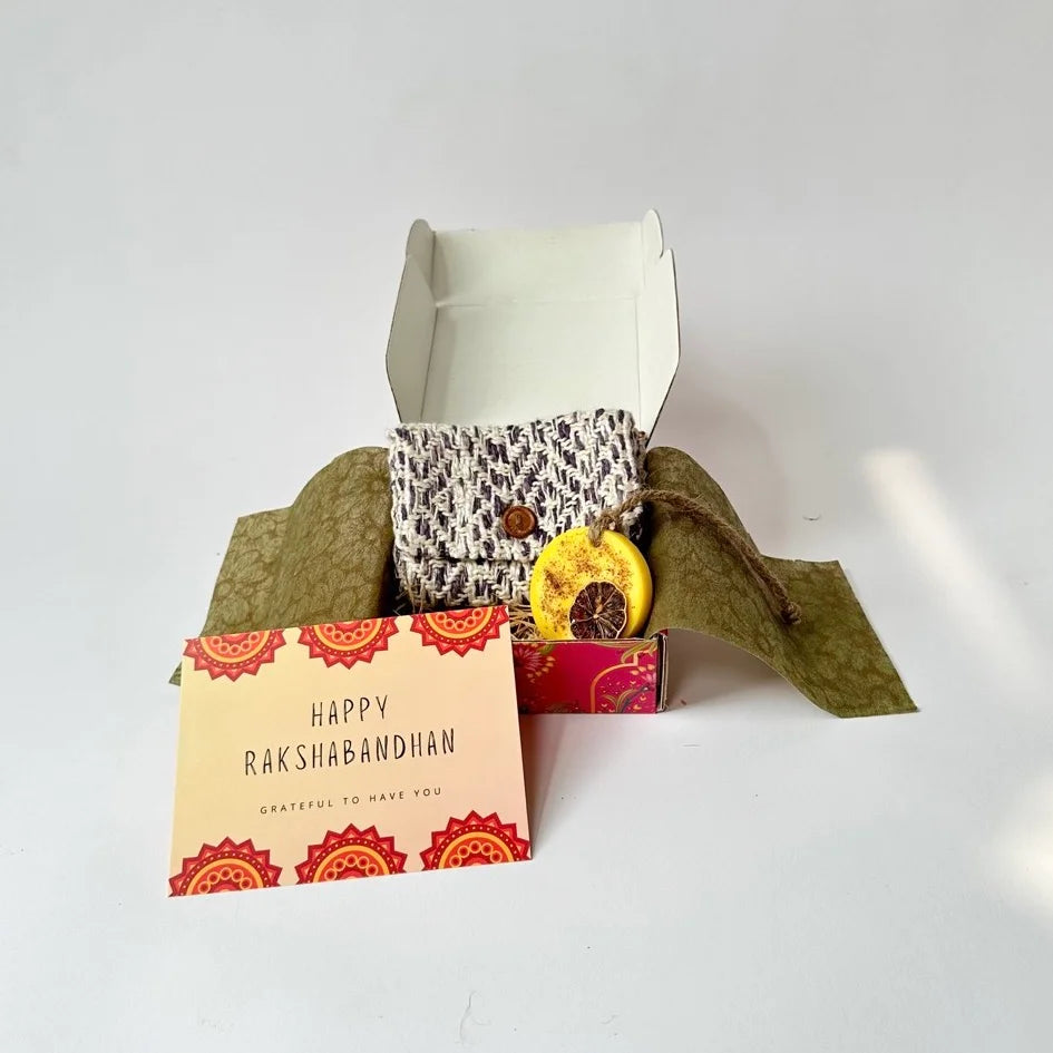 Small Surprise Gift Box | The Fragrance Pouch
